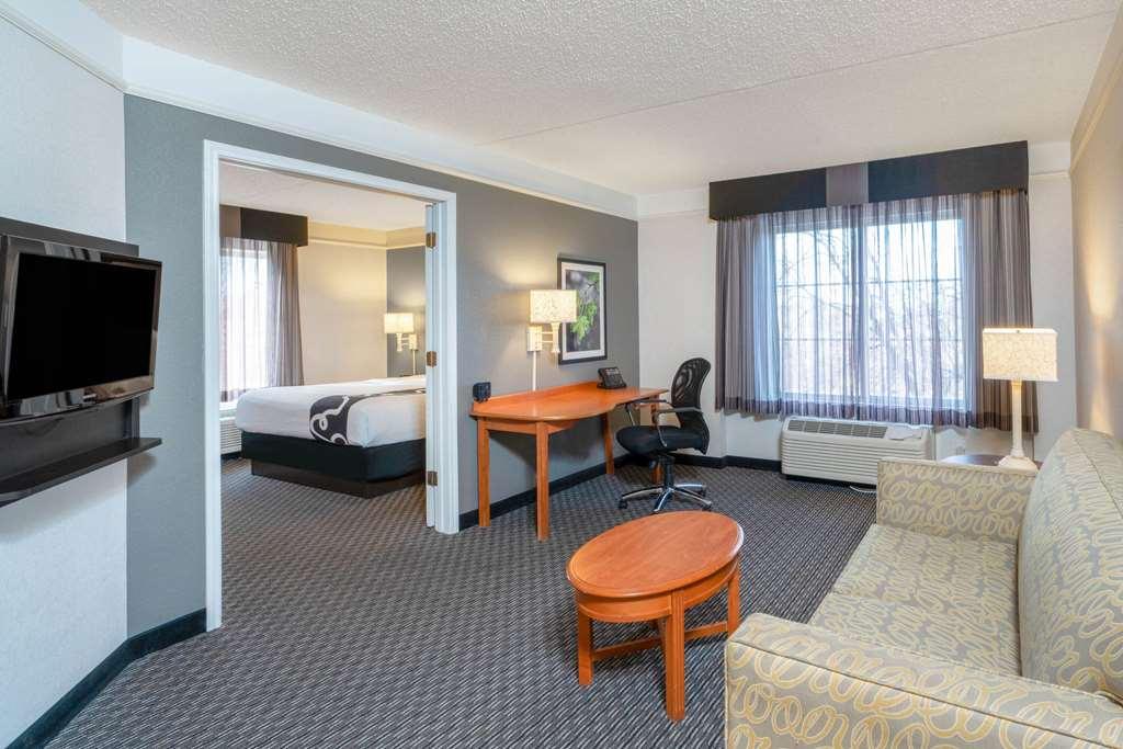Hotel La Quinta By Wyndham Pueblo Zimmer foto